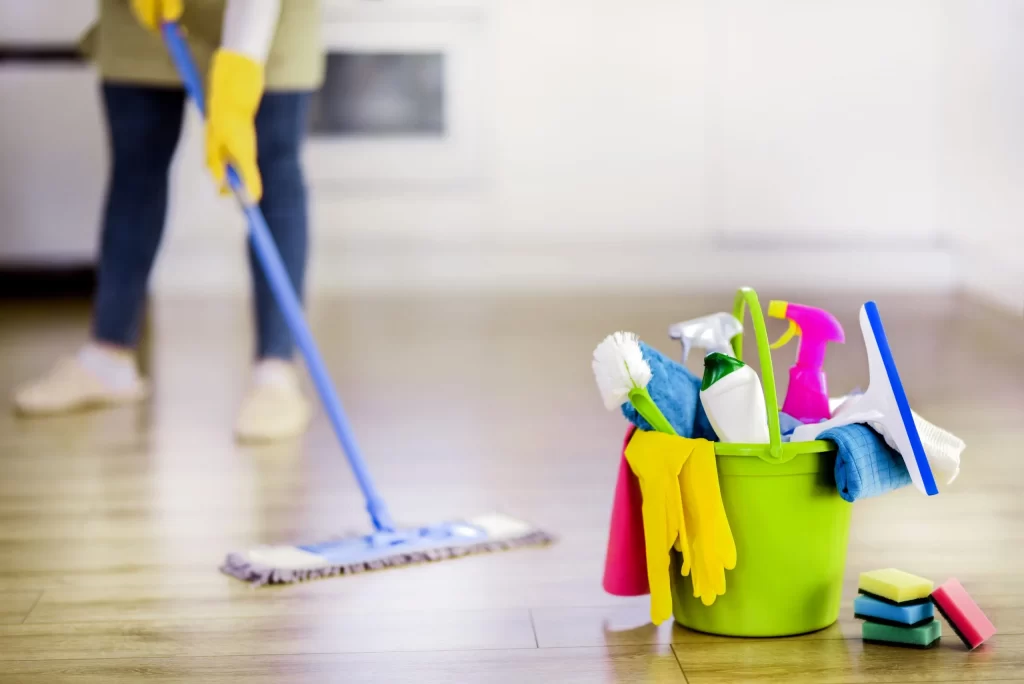 خدمات تنظيف المنازل